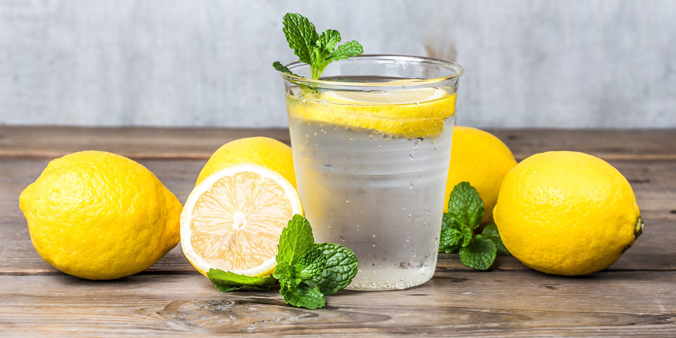 What are benefits of lemon water