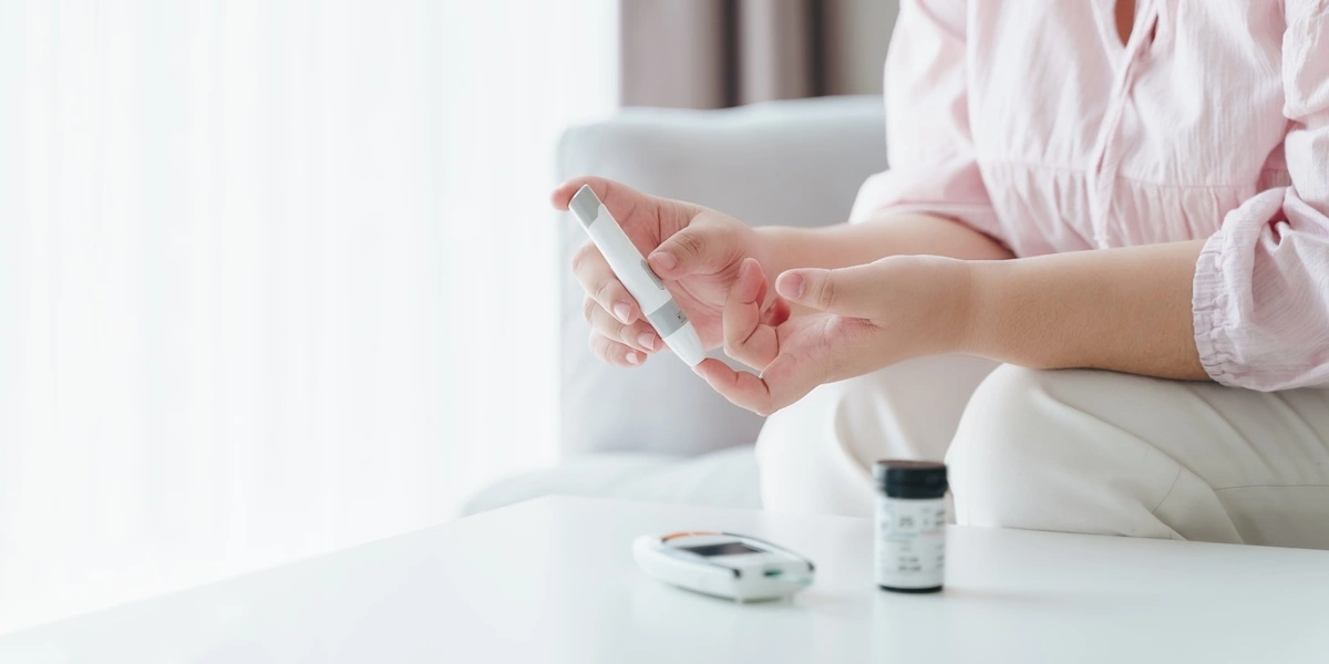 16 Diabetes Signs and Symptoms You Should Never Ignore Signs and symptoms of diabetes mellitus.