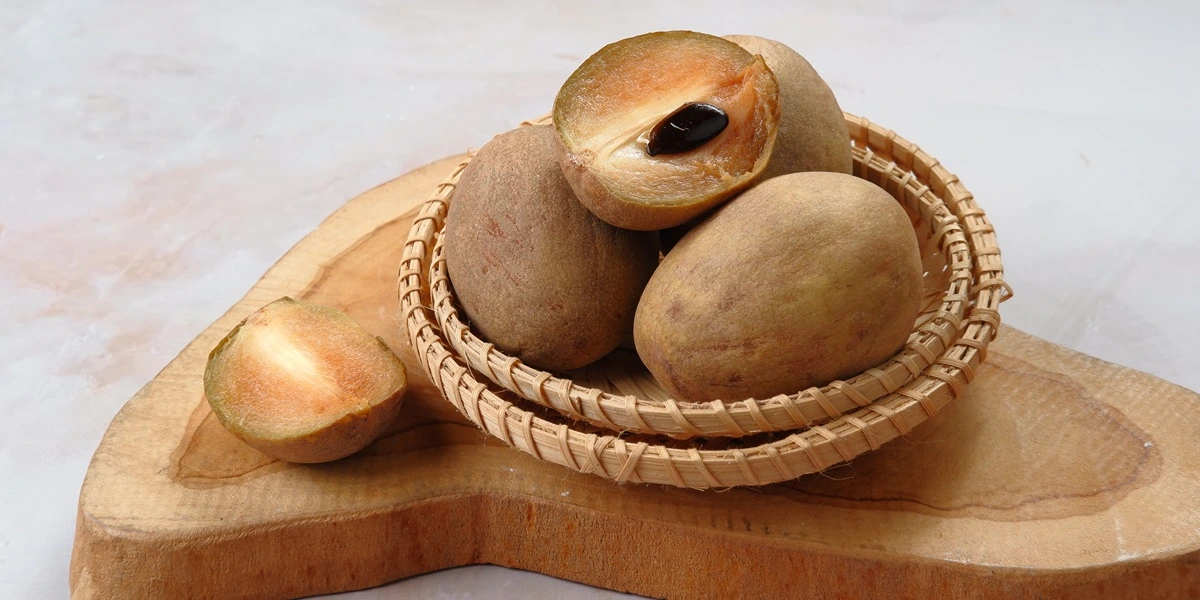 Chikoo for Weight Loss: Benefits and Diet Tips Is chikoo good for weight loss.
